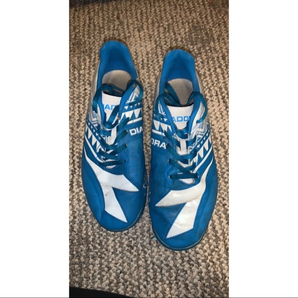 turf cleats - Picture 2 of 3